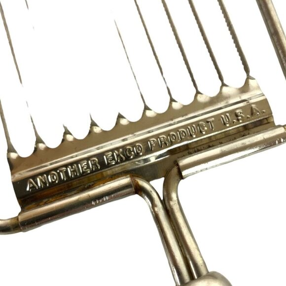 Vintage Ekco Chrome-Plated Tomato & Cheese Slicer With Black Plastic Handle - Picture 5 of 5
